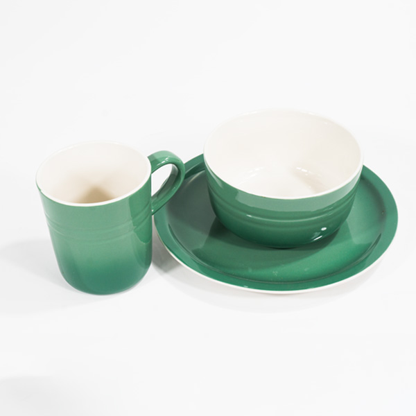 Sweet Life Ceramic Dinner Plate Set- 3 Piece Set in Light Green